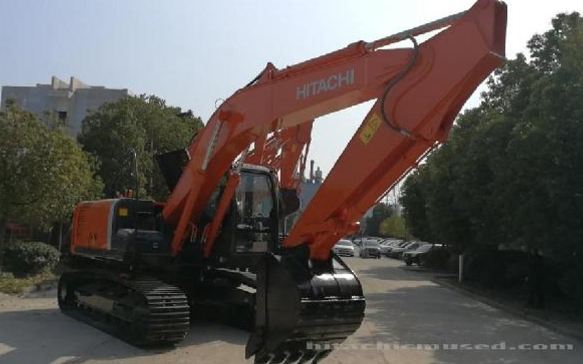日立挖掘机ZX200-3_2019年出厂3252小时  