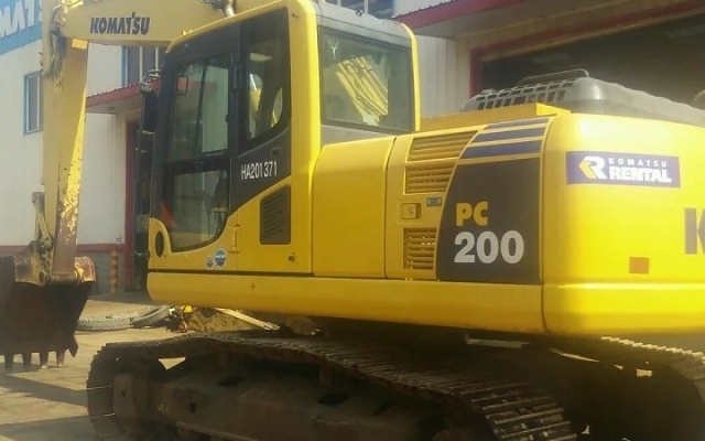 小松挖掘机PC200-8E0_2010年出厂1290小时  