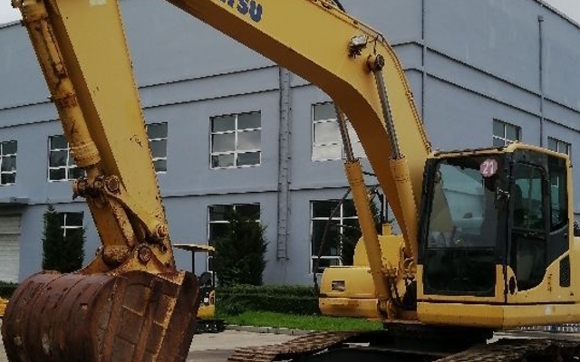 小松挖掘机PC220-8_2011年出厂3302小时  